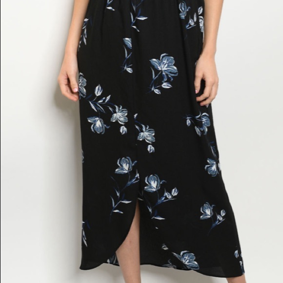 Black Floral Maxi Dress S-M - Picture 4 of 5